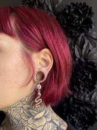 OLIVIA - Poison barbed baroque green ear stretchers 6mm to 38mm