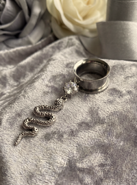 OLIVIA - Barocke Stacheldraht-Poison-Ohr-Tunnel 6mm bis 38mm