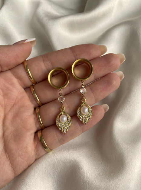 ISAURE - Gold-plated pearl and rhinestone wedding ear spreaders 6mm to 38mm