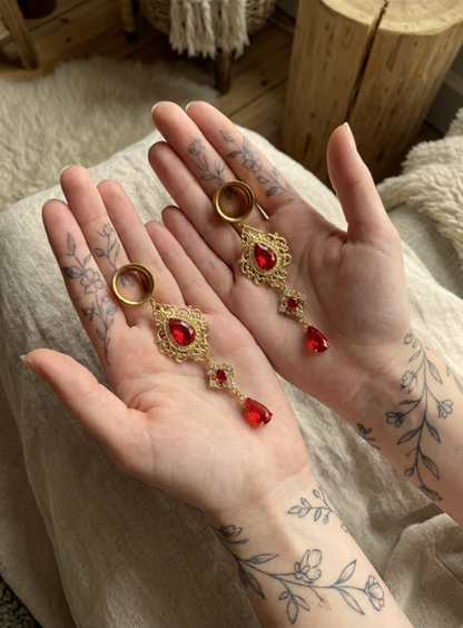 LULA - Gothic Ruby Red Baroque Plugs 6mm to 38mm