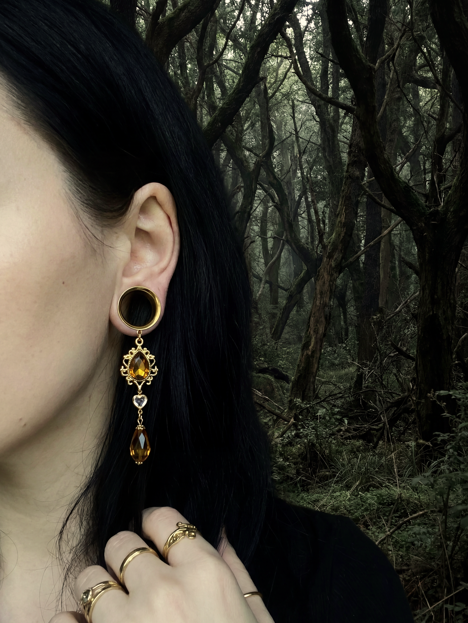 LULA - Gothic Ruby Red Baroque Plugs 6mm to 38mm