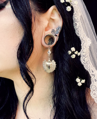 OLIVIA - Barocke Stacheldraht-Poison-Ohr-Tunnel 6mm bis 38mm