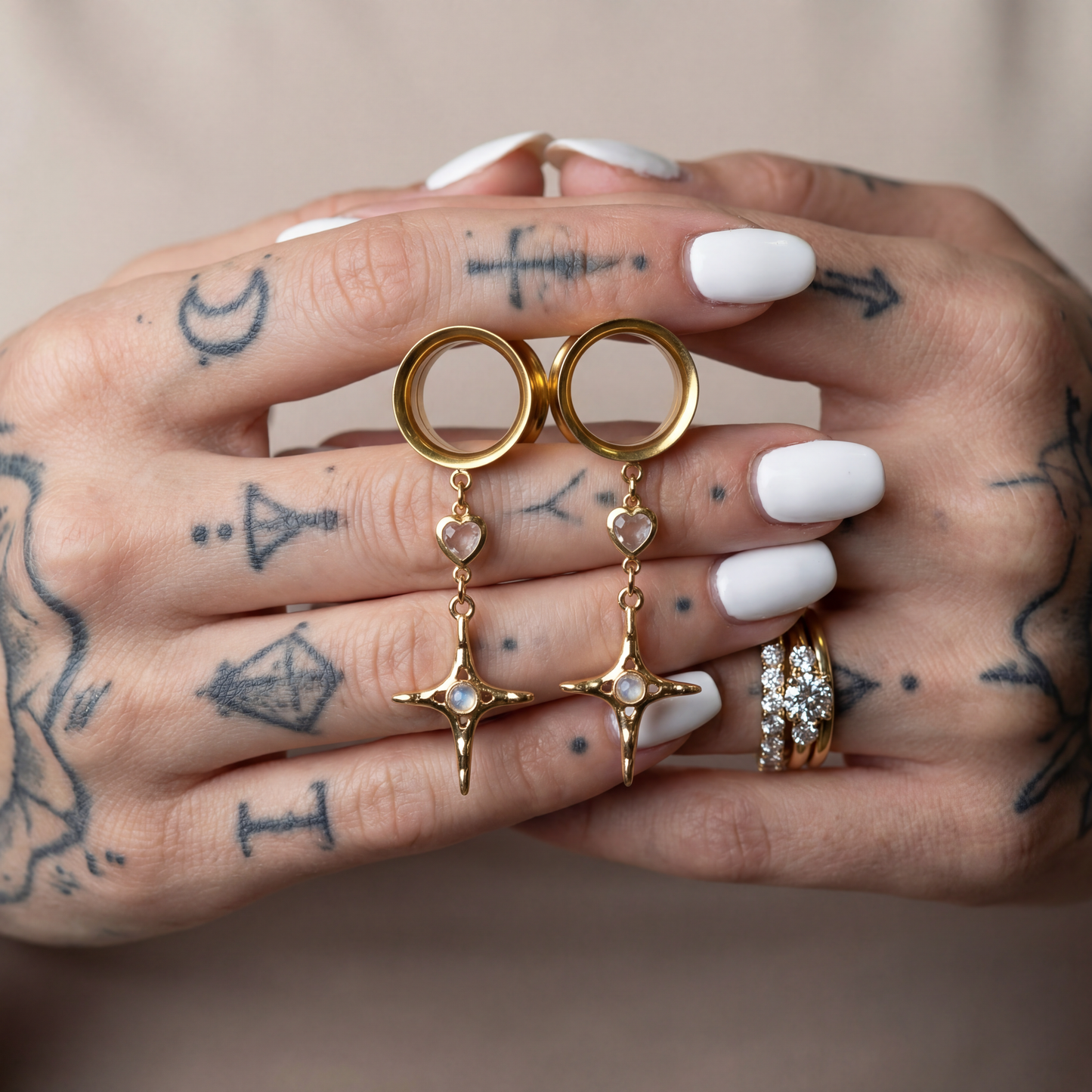ecarteur femme doré mariage