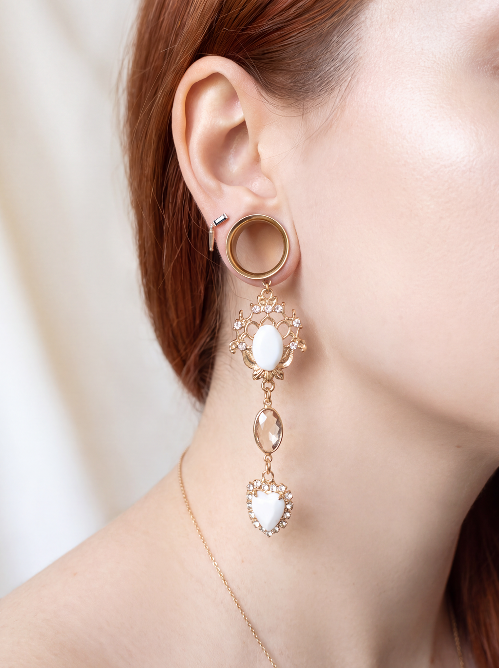 RACHEL - goldene Flesh Tunnel schlicht weiß Hochzeit 6mm bis 38mm