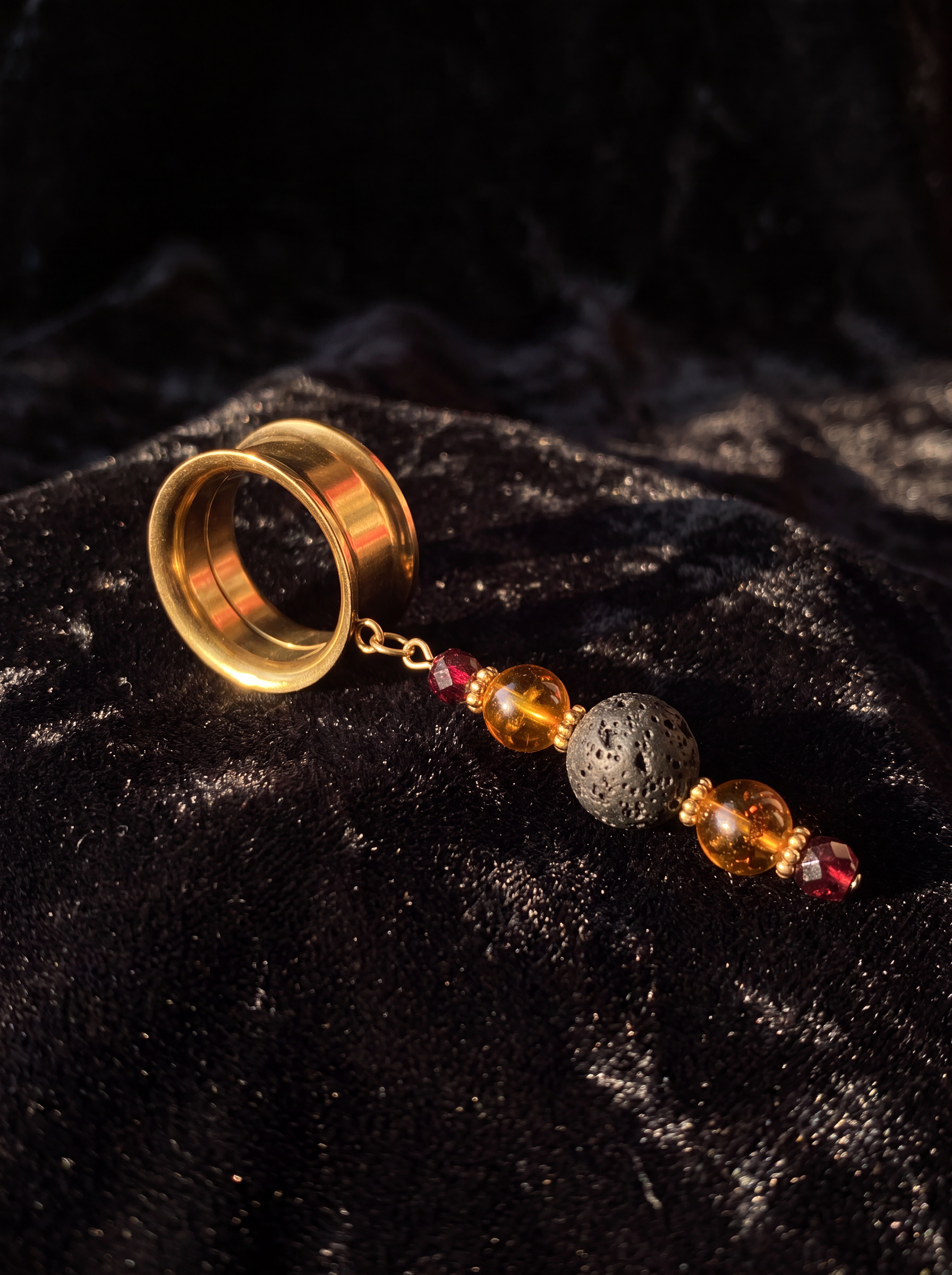 IGRAINE - écarteurs dorés ambre, grenats, et pierres de lave 6mm à 38mm